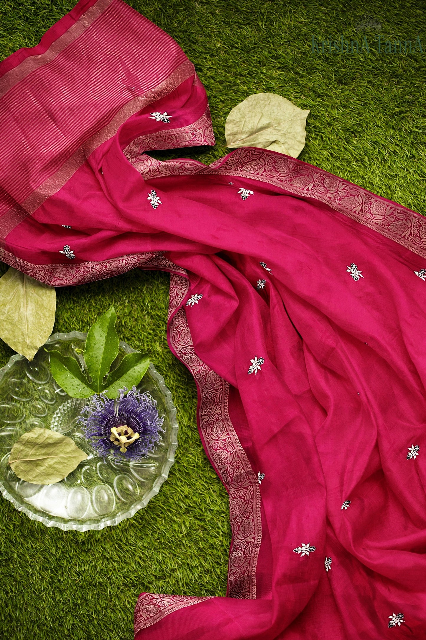 Krishna Tanna knitted Gota work Saree with knitted embroidery on Monga Chittapati - Red