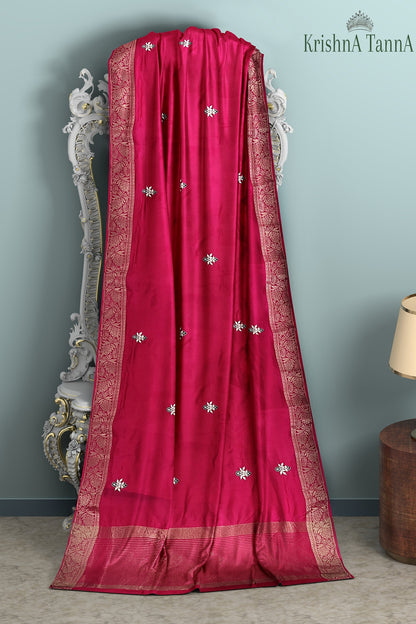 Krishna Tanna knitted Gota work Saree with knitted embroidery on Monga Chittapati - Red